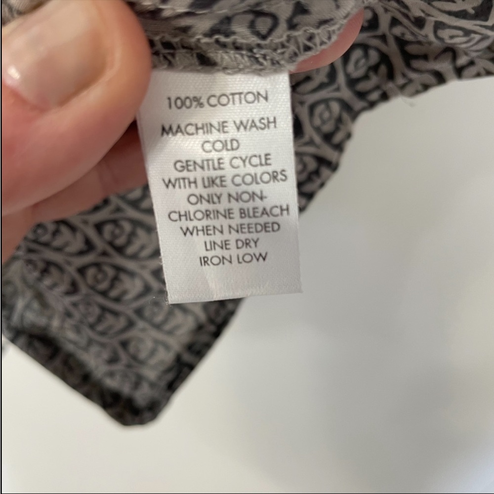 CALVIN KLEIN Women’s Gray Adjustable Strap Top. Size M - Picture 6 of 12